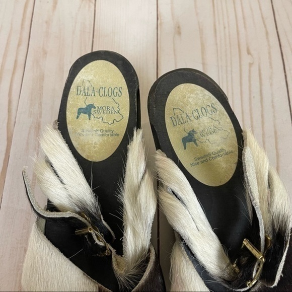 Dala Clogs Sweden cow print pony fur platform Sandal Size 40 - Picture 3 of 7